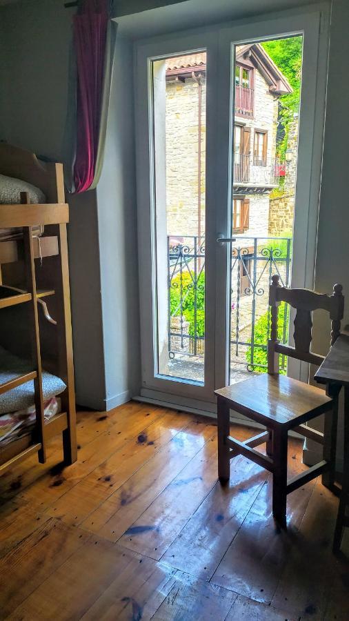 Albergue Armaia Artepea Urzainqui Εξωτερικό φωτογραφία