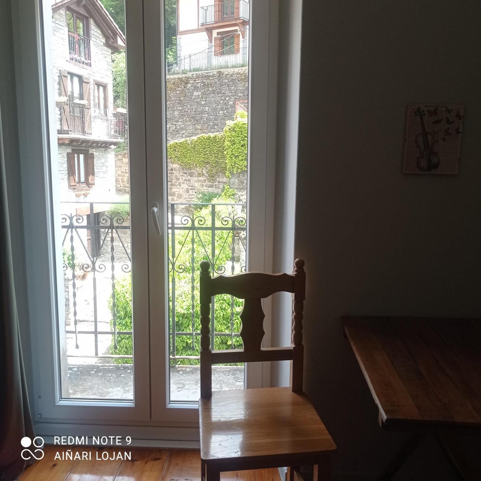 Albergue Armaia Artepea Urzainqui Εξωτερικό φωτογραφία