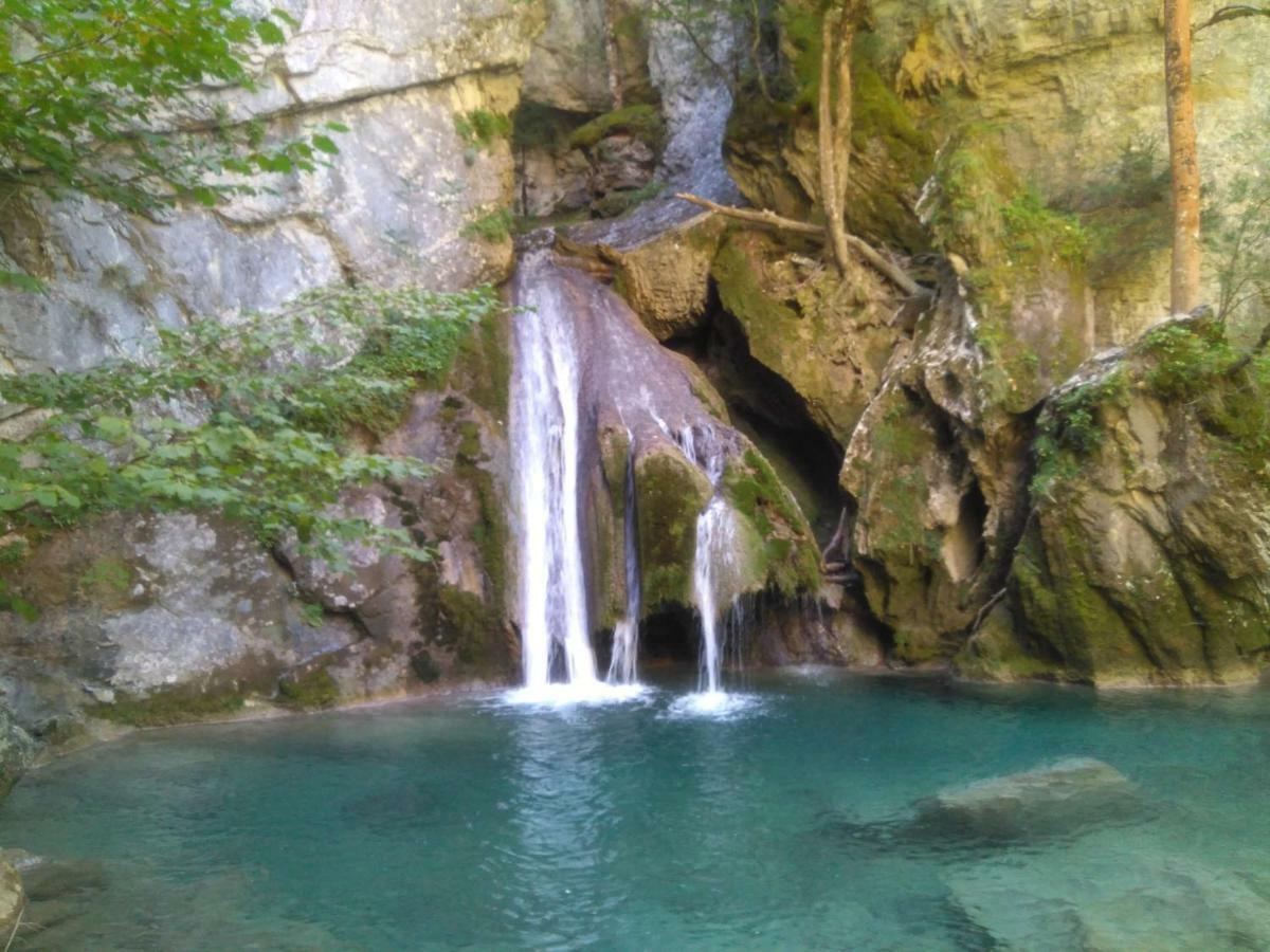 Albergue Armaia Artepea Urzainqui Εξωτερικό φωτογραφία